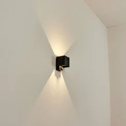 hofstein Almodofa Lampe murale d´extérieur, Luminaire Up & Down Noir, 1 lumière, Détecteur de mouvement