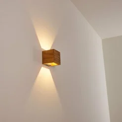 hofstein Applique murale Adak LED Bois foncé, 1 lumière