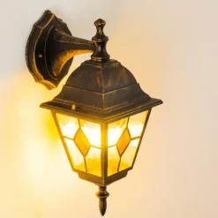 Luminaires Rustiques-hofstein Applique murale d'extérieur Antibes Brun doré, 1 lumière