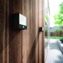 Luminaires Philips Applique murale d'extérieur Philips Macaw LED Noir, 1 lumière, Détecteur de mouvement