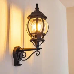 Luminaires Rustiques-hofstein Applique murale d'extérieur Lentua Noir, 1 lumière, Détecteur de mouvement