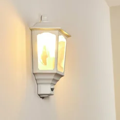 Lampes Vintages & Rétros-hofstein Applique murale d'extérieur Brissago Blanc, 1 lumière, Détecteur de mouvement