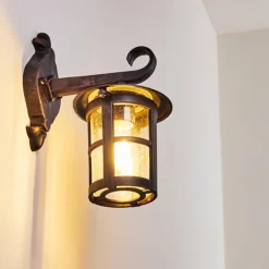 Luminaires Rustiques-hofstein Applique murale d'extérieur Strat Rouille, Noir, 1 lumière