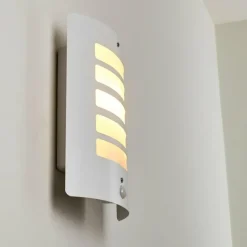 hofstein Applique murale d'extérieur Alslev Blanc, 1 lumière, Détecteur de mouvement