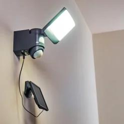 hofstein Applique murale d'extérieur Larvik LED Anthracite, 1 lumière, Détecteur de mouvement