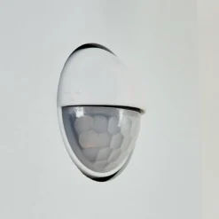 Luminaires Rustiques-hofstein Applique murale d'extérieur Fulham Blanc, 1 lumière, Détecteur de mouvement