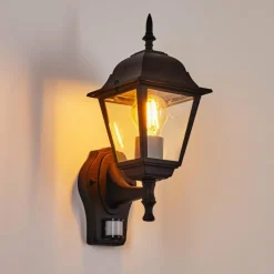 Luminaires Rustiques-hofstein Applique murale d'extérieur Naofe Noir, 1 lumière, Détecteur de mouvement