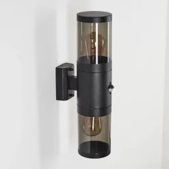 Suspension Verre Fumé-hofstein Applique murale d'extérieur Tolsona Noir, 2 lumières, Détecteur de mouvement