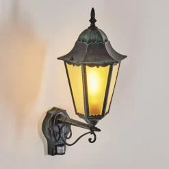 Luminaires Rustiques-hofstein Applique murale d'extérieur Hongkong Vert, Noir, 1 lumière, Détecteur de mouvement