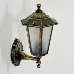 Luminaires Rustiques-hofstein Applique murale d'extérieur Loria Or, Noir, 1 lumière