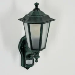 Luminaires Rustiques-hofstein Applique murale d'extérieur Loria Vert, Noir, 1 lumière, Détecteur de mouvement