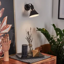 Lampes Industrielles-hofstein Applique murale Upiano Chrome, Noir, 1 lumière