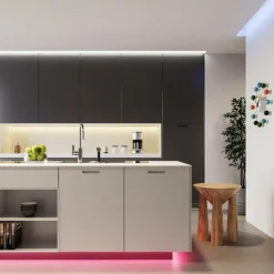 Luminaires Reality Bande LED Reality GRIP Noir, 1 lumière, Télécommandes, Changeur de couleurs* Rubans Led