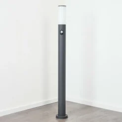 hofstein Borne lumineuse Caserta Anthracite, 1 lumière, Détecteur de mouvement