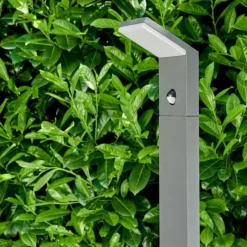 hofstein Borne lumineuse Korup LED Anthracite, 1 lumière, Détecteur de mouvement