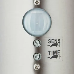 Luminaires Brilliant Lampadaire d'extérieur Brilliant Leigh Argenté, 1 lumière, Détecteur de mouvement