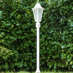 Luminaires Rustiques-hofstein Lampadaire d'extérieur Hongkong Frost Blanc, 1 lumière, Détecteur de mouvement