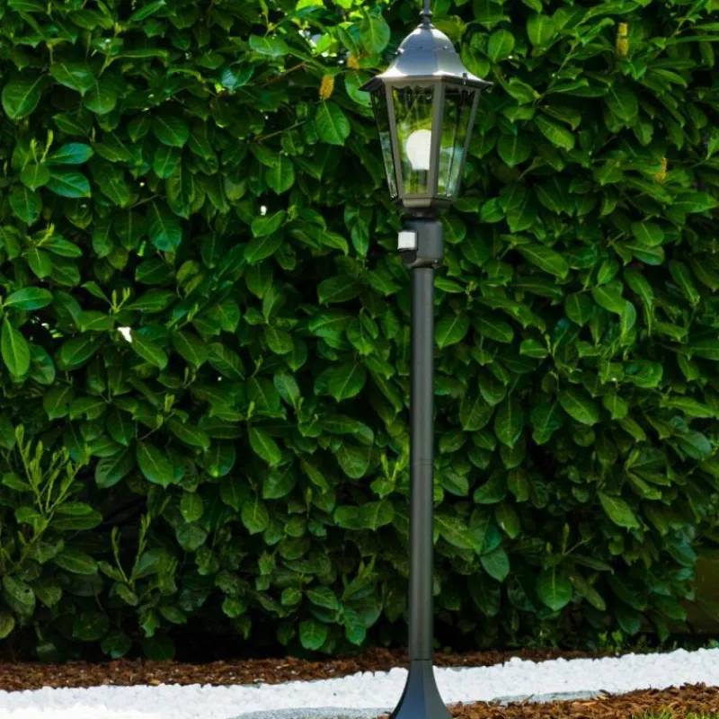 Luminaires Rustiques-hofstein Lampadaire extérieur Bristol Noir, 1 lumière, Détecteur de mouvement