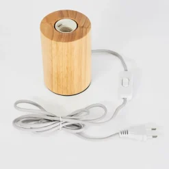 Luminaires Scandinaves-hofstein Lampe de table Castellar Bois clair, 1 lumière