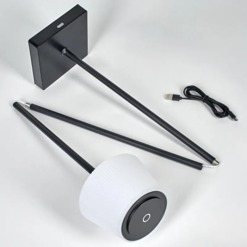 Luminaires Scandinaves-hofstein Longchamps Lampadaire LED Noir, 1 lumière