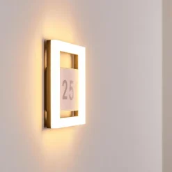 hofstein Numéro d'adresse éclairé Linna LED Blanc, 1 lumière