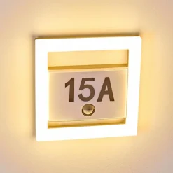 hofstein Numéro d'adresse éclairé Louisville LED Gris, 1 lumière, Détecteur de mouvement