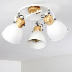 Luminaires Rustiques-hofstein Plafonnier Banjul Bois clair, Blanc, 3 lumières