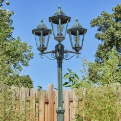 Luminaires Rustiques-hofstein Réverbère Hongkong Vert, Noir, 3 lumières