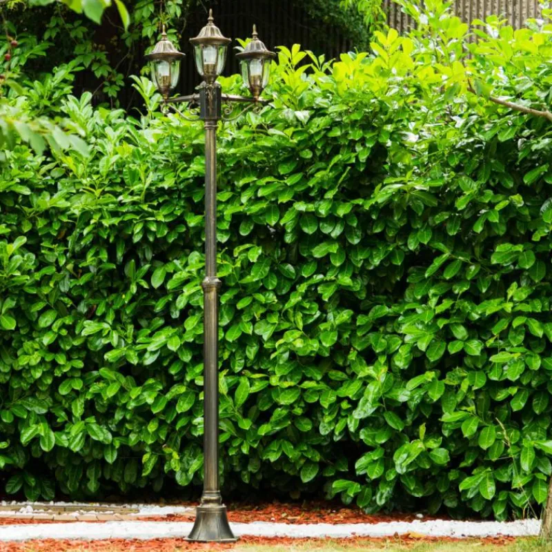 Luminaires Rustiques-hofstein Réverbère Ribadeo Noir doré, 3 lumières