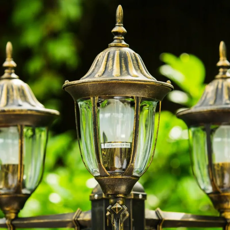 Luminaires Rustiques-hofstein Réverbère Ribadeo Noir doré, 3 lumières